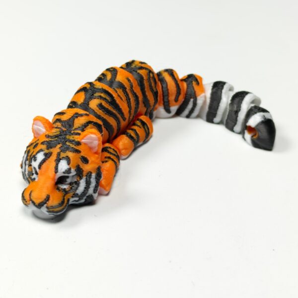 Creative 3D Printed Articulated Tiger Model Toy For Kids - Image 5
