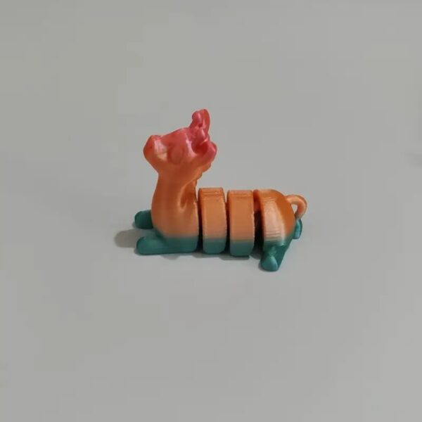 3D Printed Mini Giraffe Toy for Imaginative Kids - Image 2