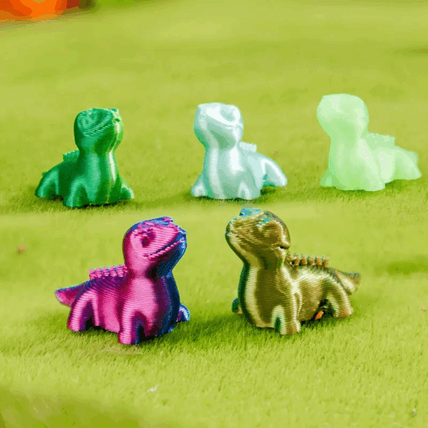 Vibrant 3D Printed Articulated Customized Lizard Toy for Kids - Image 3