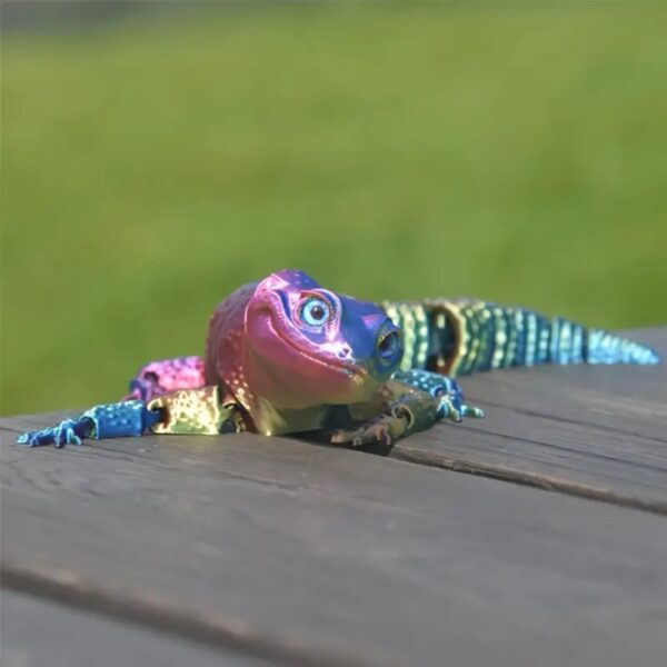 Custom Realistic 3D Printed Lizard Toy with Movable Joints - Image 6