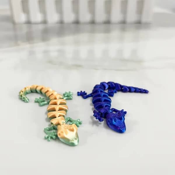 3D Printed Custom Unique Mini Gecko with Movable Parts - Image 4