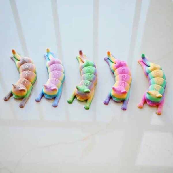 3D Printed Articulated Rainbow Cats Stretchable Kitten Toy - Image 3