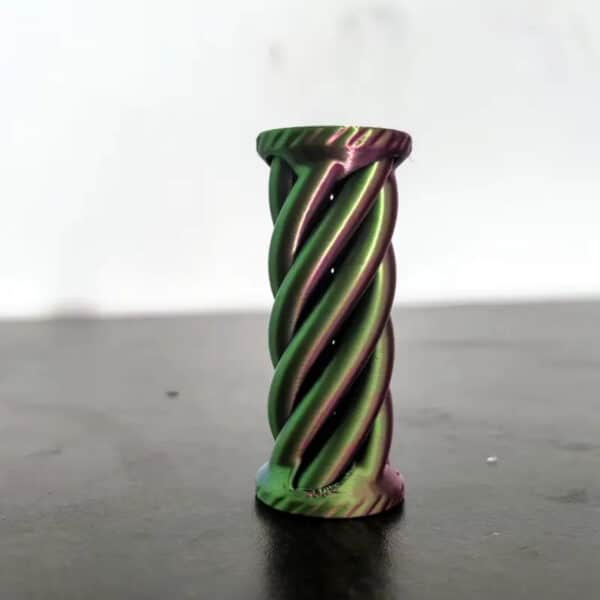 3D Printed Gradient Twisted Rope Design Plastic Fidget Toy - Image 4
