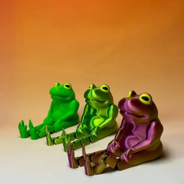 Custom 3D Printed Hanging Frog Toy with Movable Joints - Image 3