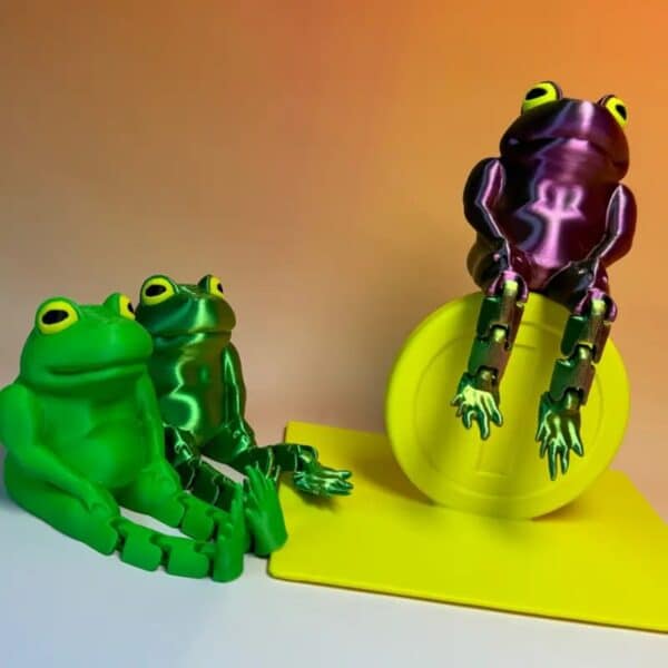 Customizable 3D Printed Hanging Frog Toy with Movable Joints - Image 3
