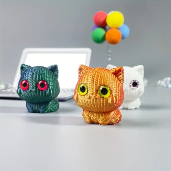 Big Eyes Customizable Cat