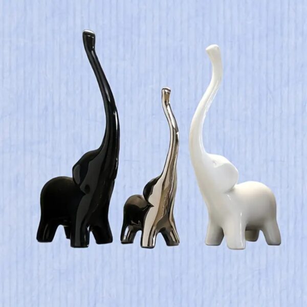 Long Trunk Elephant
